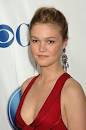 Julia Stiles Picture 2