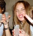 http://4.bp.blogspot.com/-jnqZZ8xIncE/T2d75t79MGI/AAAAAAAADIc/0wJTpP0b9kQ/s1600/lindsay-lohan-alcohol-addiction.jpg