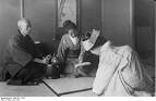 File:Bundesarchiv Bild 102-11997, Japan, Teezeremonie.jpg ...