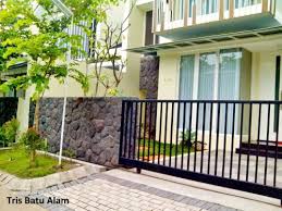 Harga dan Corak Pagar Rumah Minimalis Batu Alam