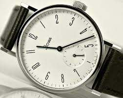 Nomos ou Stowa Images?q=tbn:ANd9GcTivFtm9coQfGhn1Aj0xe4iUYi1e1KDbswHCptbIlaVvCzBvewb