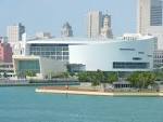 File:American Airlines Arena backside.jpg - Wikipedia, the free ...