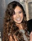 http://womenandhollywood.com/wp-content/uploads/2011/01/HAILEE-STEINFELD.jpg