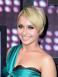 http://proms-hairstyless.blogspot.com/
