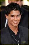 http://images5.fanpop.com/image/photos/28500000/boo-boo-stewart-boo-boo-stewart-28516912-802-1222.jpg