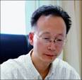 胡宏伟，1965年出生。1986年7月毕业于杭州大学中文系新闻专业，同年进入新华社