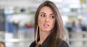 Fotos da gata Nicole Bahls - A Fazenda - Rede Record
