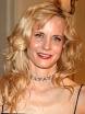 http://entimg.s-msn.com/i/150/Movies/Actors3/Singer_Lori73466_150x200.jpg