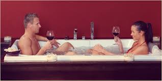 Relationship: Mengapa Bercinta Di Kamar Mandi Begitu Menyenangkan ...