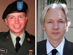 La Saga de Bradley Manning, Julian Assange--- Images?q=tbn:ANd9GcTsHz9RjAQSxj8c85WdawDgFPe1qrGYriqe663sfK5143nkFh-8ag