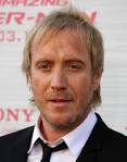 Related pictures : Rhys Ifans - rhys-ifans-premiere-the-amazing-spider-man-01