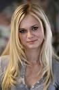 On Style :: Sara Paxton