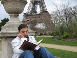  موسى مصطفى يقرأ كتاب قدام برج ايفل	 Images?q=tbn:ANd9GcTtLMiHN05uVkWQqFiRtNjeC7hrIUnxXb4le0Iz_1kXQvdoZQtoUw