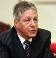 Minister Peter Robinson - Peter Robinson