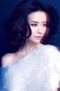 著名演员董洁高清iPhone写真