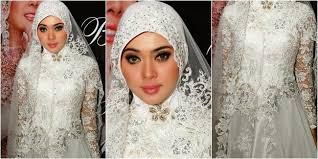 Model Baju Muslim Kebaya Terbaru: Model Kebaya Modern Berjilbab ...