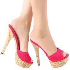 Banyak Bahaya Memakai Sepatu High Heels | GREEN WORLD GLOBAL
