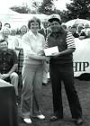 http://www.murielthomson.co.uk/images/presentation%2520with%2520Lee%2520Trevino.JPG