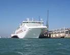 Cruise Liner -QEII Cruise - via Daymix