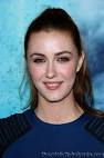 http://www.thecelebrityhaircuts.com/wp-content/uploads/2011/03/Madeline-Zima.jpg