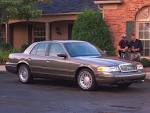 Ford Crown Victoria photo #