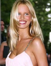 Karolina Kurkova hair