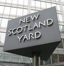 File:New Scotland Yard sign 3.