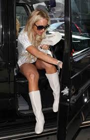 Rihanna Upskirt