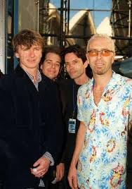 crowded house