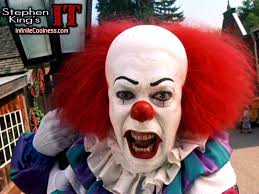 http://t3.gstatic.com/images?q=tbn:FufXdSpOFN_-AM:http://movies.infinitecoolness.com/it/pennywise/it-pennywisewp06.jpg