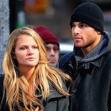 Brooklyn Decker hair
