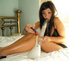 girl bong
