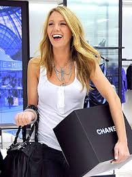 Blake Lively no clothes