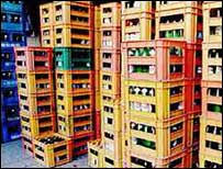 _41341252_crates203.jpg