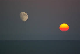 Traque sur internet, le jeu: trouvez la montre - Page 21 Soleil-lune