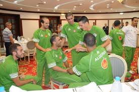 صور المنتخب الجزائر Algzamb0