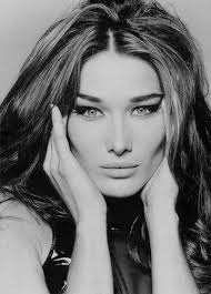 Carla Bruni Sarkozy au Burkina
