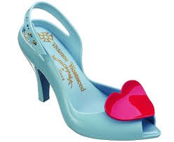 http://t3.gstatic.com/images?q=tbn:QI6T5Hqi8hha0M:http://www.aaajs.com/wp-content/uploads/vivienne_westwood_melissa.jpg
