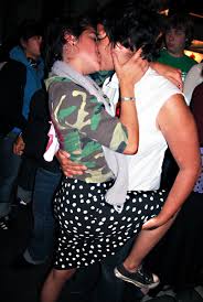 students kissing