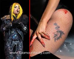 Lady GaGa shows new Born This