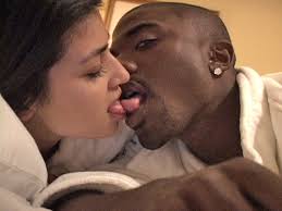 kim kardashian yovo fakes
