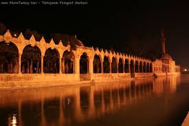 http://t3.gstatic.com/images?q=tbn:dIYrveSx6wdRjM:http://www.phototurkey.net/data/media/70/urfa_1600.jpg