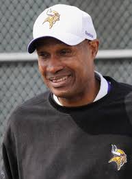 leslie frazier.jpg