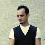 http://t3.gstatic.com/images?q=tbn:ijK7quXEQgGXXM:http://img.webme.com/pic/m/masali-hayat/ozgur.jpg