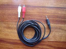 [img width=137 height=103]http://t3.gstatic.com/images?q=tbn:j8zr_4aCDI_vPM:[url]http://rg03.files.wordpress.com/2007/12/rca-to-jack.jpg[/url][/img]