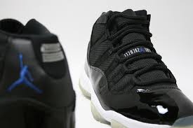Air Jordan 11 Space Jam
