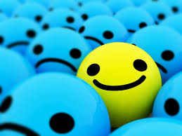 Facing the life بالانجليزية والعربية Smile-happy-yellow-face