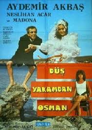 Aydemir Akbaş Arka Kapıdan Aldım Videosu izle