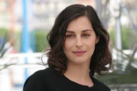 Amira Casar