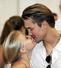 students kissing